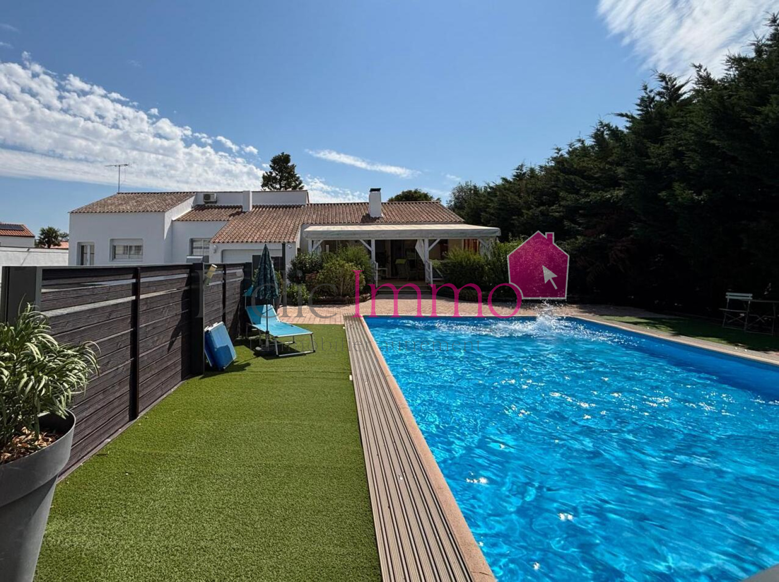 Maison 5 pièces 159 m² · à Saint-Christophe-du-Ligneron · 159 m² · 348 500 €