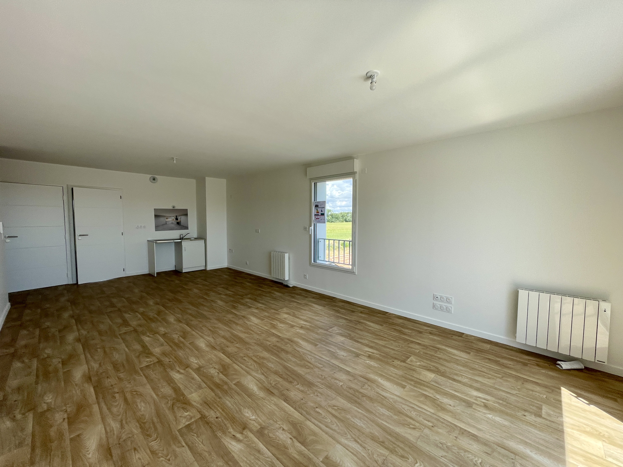 Givrand - aux portes de st gilles - appartement 3 chambres terrasse !